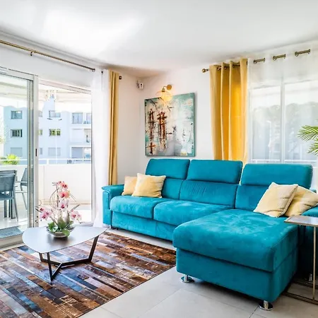 Διαμέρισμα With Pool - 5min Walk From Beaches