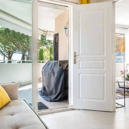 Apartment With Pool - 5min Walk From Beaches Cannes